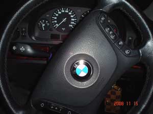 BMWステアリング.jpg